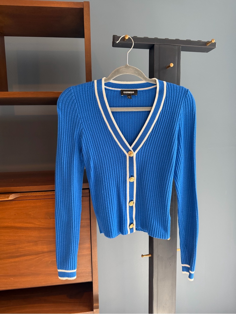 Express Ribbed V-Neck Sweater - Picture 1 of 2